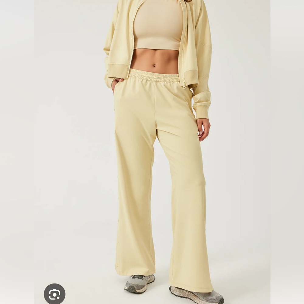 Outdoor Voices track pants - XS